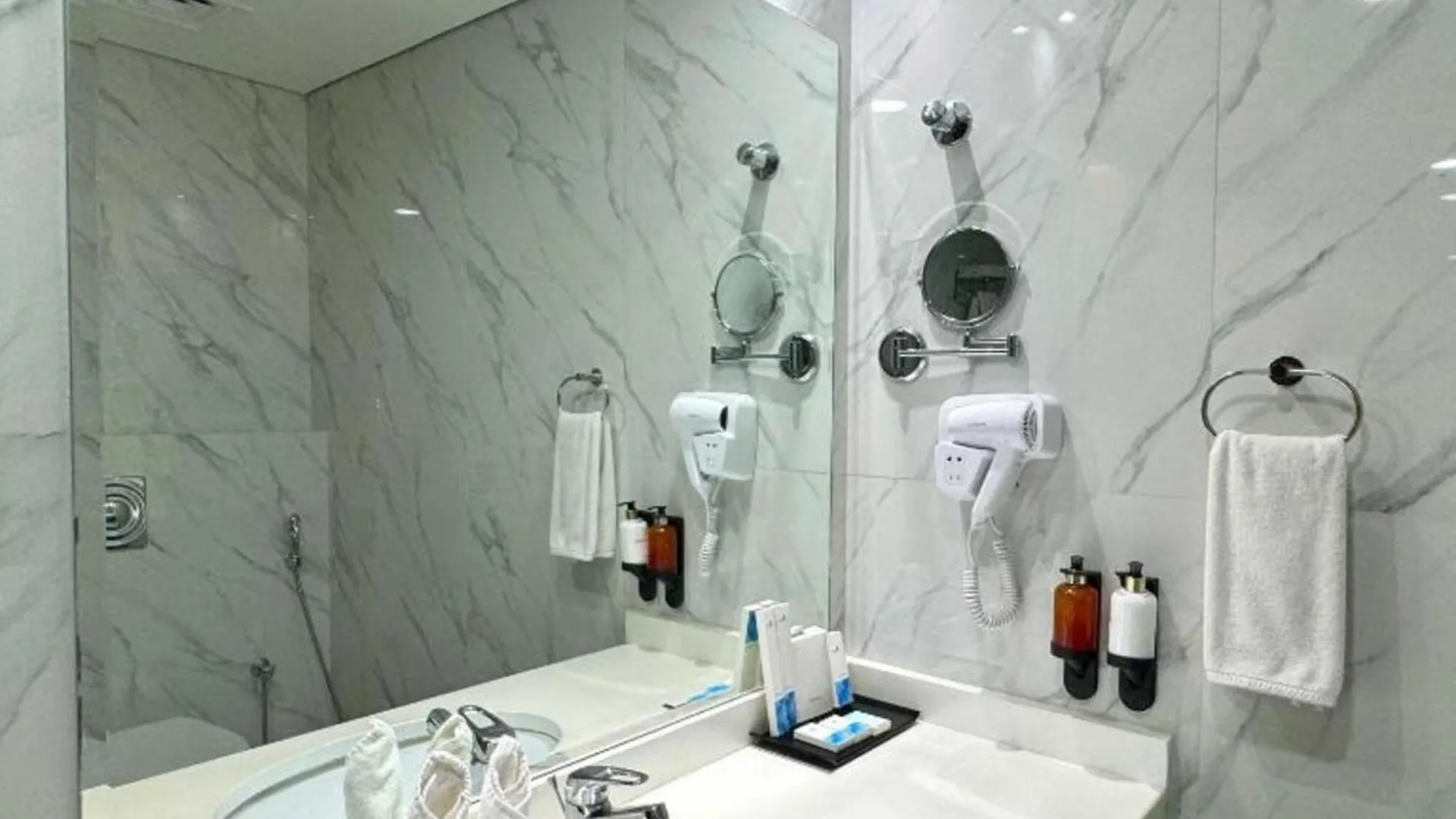 Dancenter Prime Sheikh Zayed Road Luxury Difc Hotell Dubai